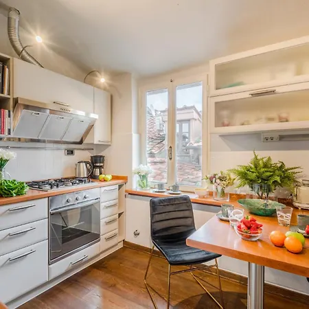 Lägenhet Clocktower Penthouse, 4th Floor With Terrace