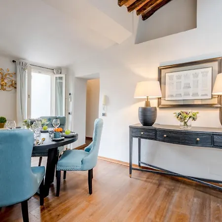 Clocktower Penthouse, 4th Floor With Terrace Lägenhet