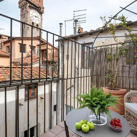 Clocktower Penthouse, 4th Floor With Terrace * Lucca