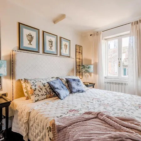 Lägenhet Clocktower Penthouse, 4th Floor With Terrace