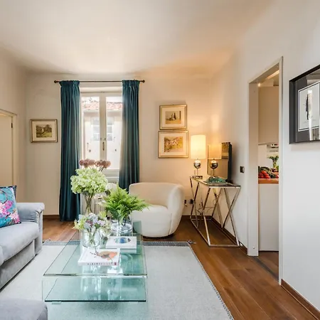 Clocktower Penthouse, 4th Floor With Terrace Lägenhet Lucca